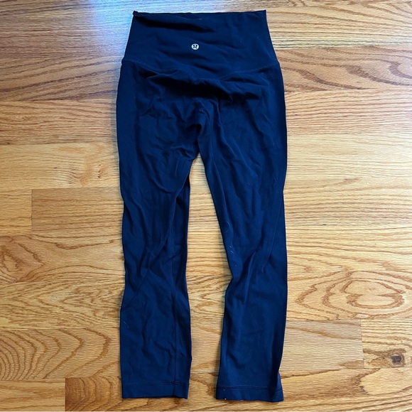 Lululemon align crop leggings in navy blue size 2 - Picture 2 of 4